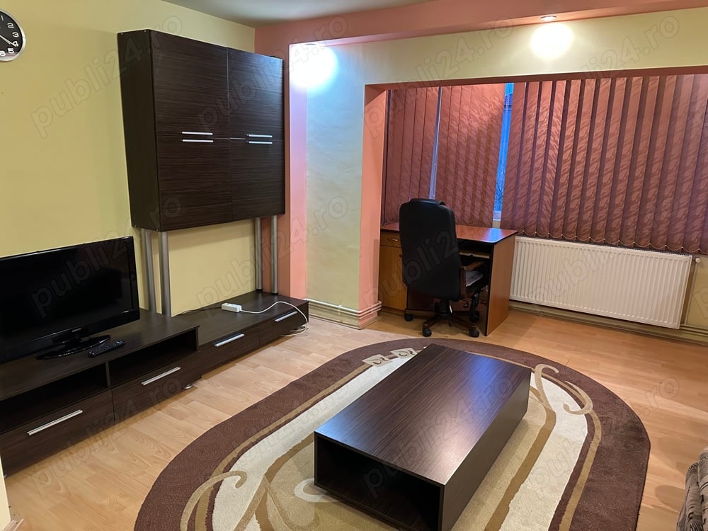 Proprietar, închiriez apartament, zona Bucovina