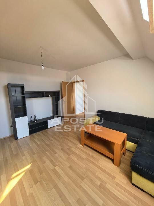 Apartament cu doua camere, centrala proprie,Dambovita