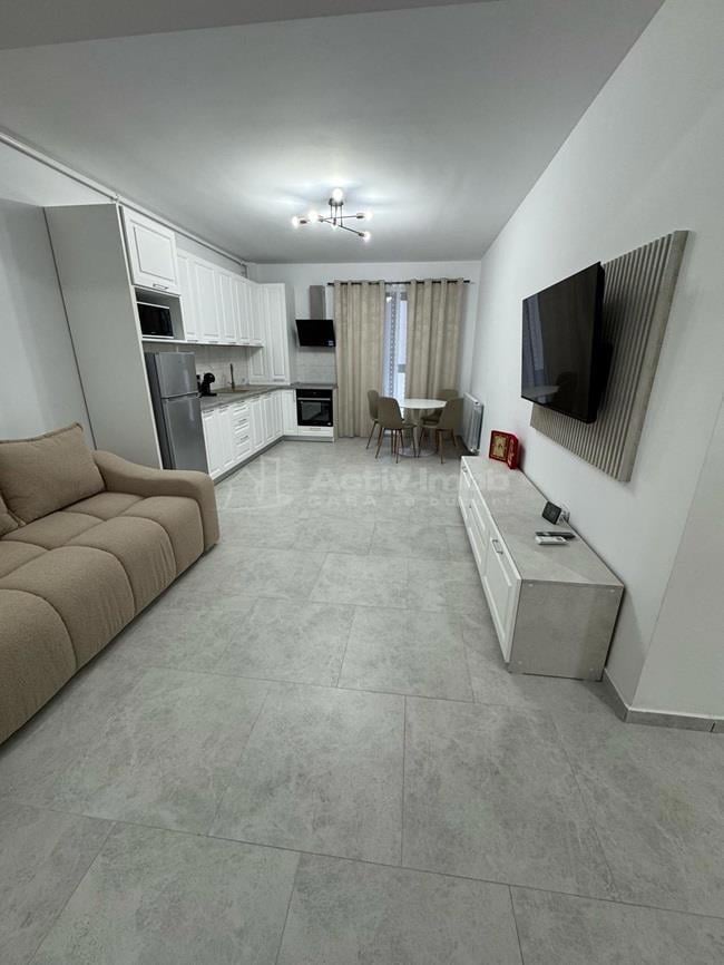 APARTAMENT 2 CAMERE DECOMANDAT NOU