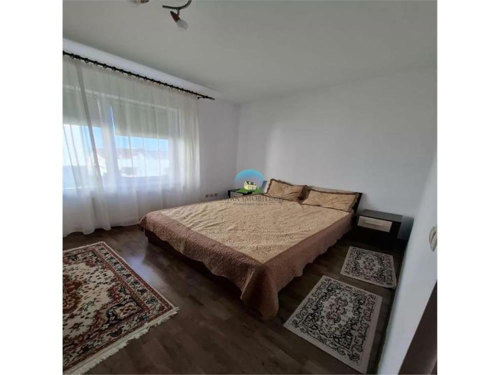 Apartament de inchiriat cu garaj, 2 camere decomandat, Zorilor Cluj Napoca