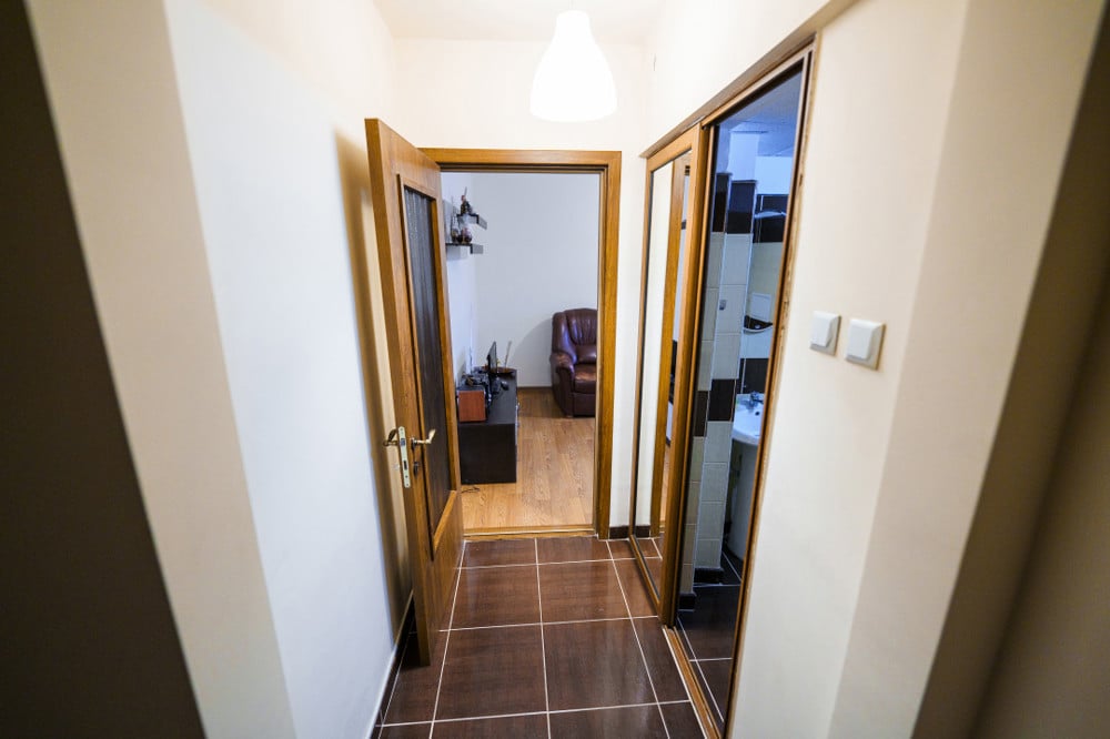 Apartament cochet 2 camere etaj 1 Valea Roșie 