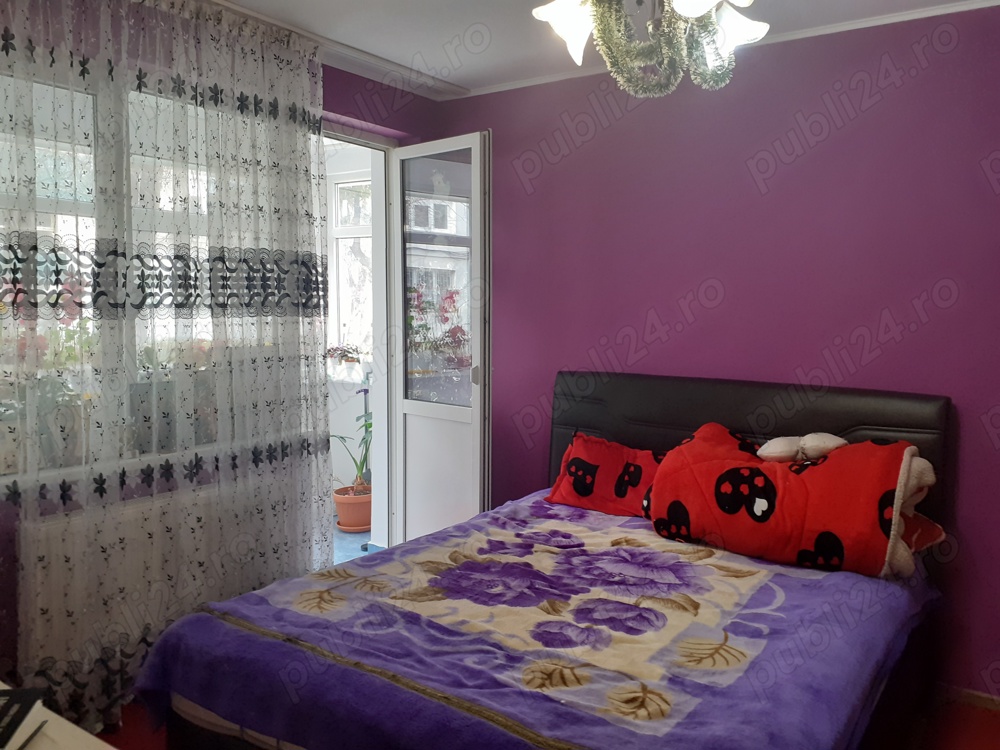 Vanzare Apartament 3 cam. cf.1 dec. parter, mobilat si utilat, zona Hipodrom - Bariera 