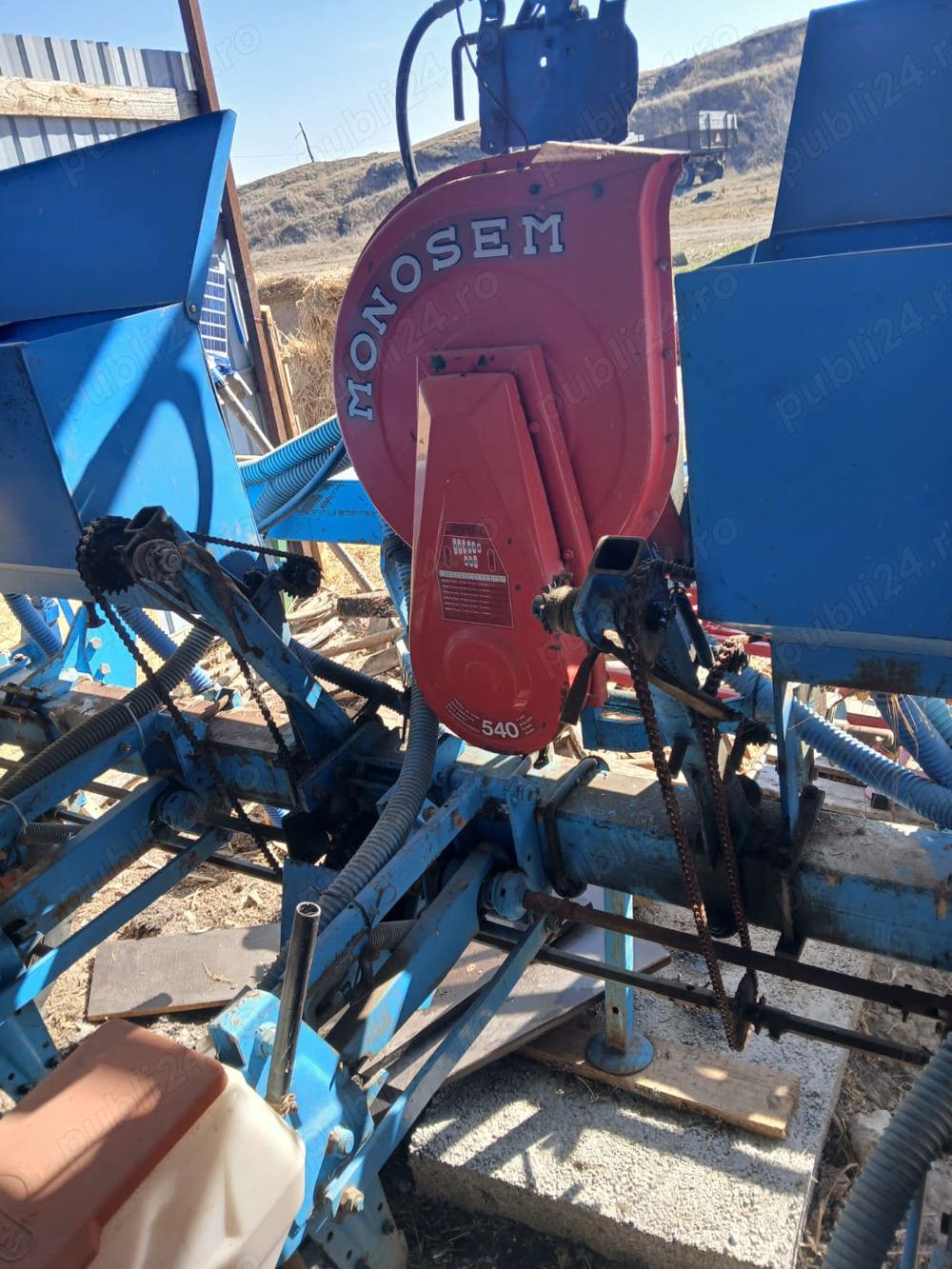 Vânzare utilaj agricol, semănătoare porumb