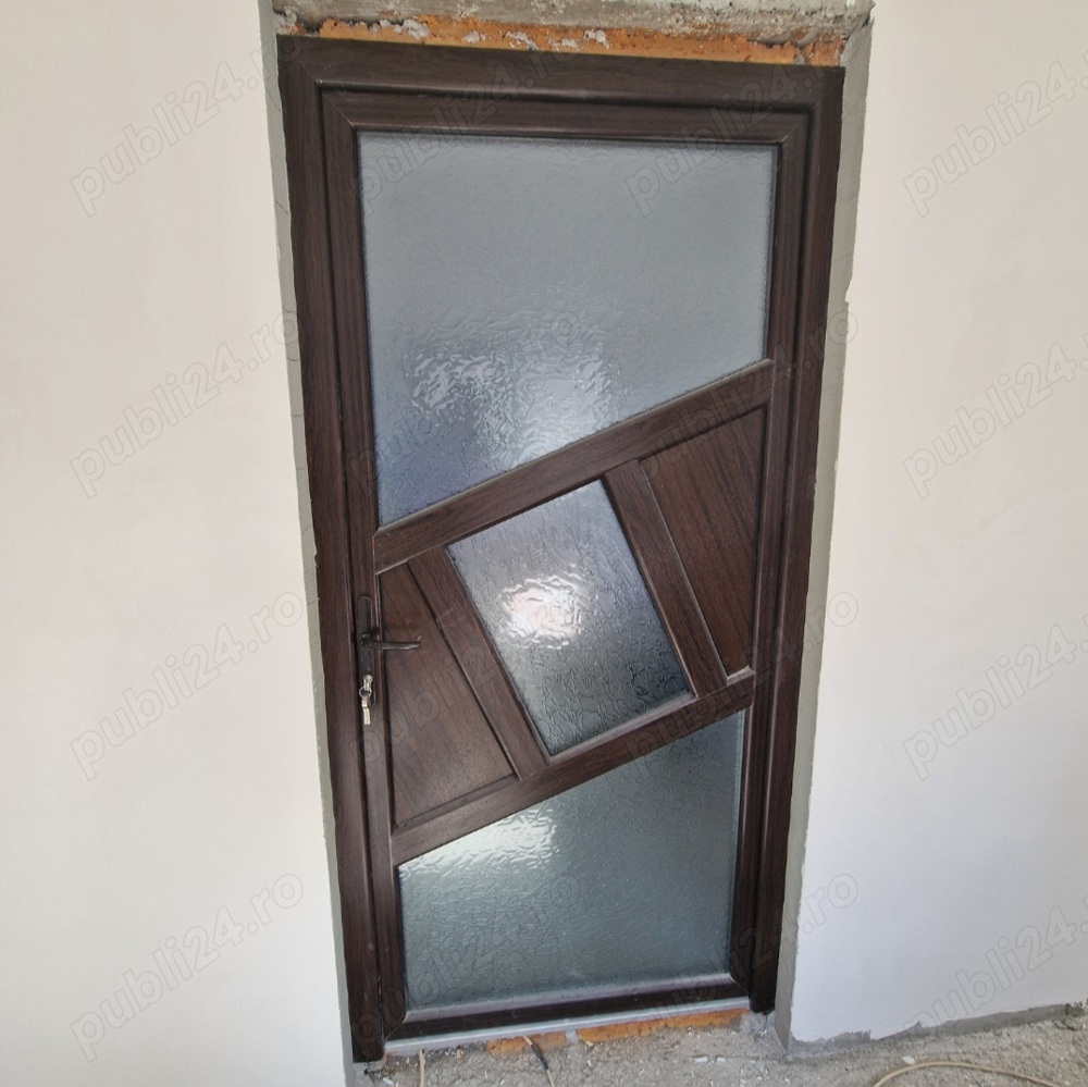  De vânzare: Ușă PVC cu sticlă texturată, 207x100 cm