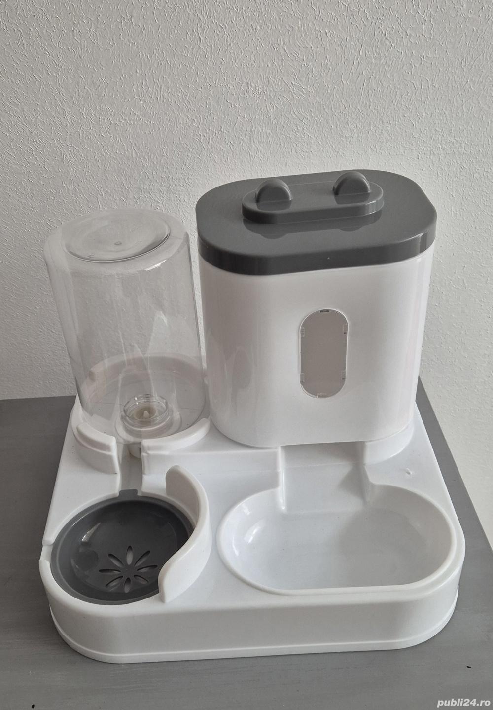 Hranitor animale 2 in 1  Hranitor animale 2 in 1