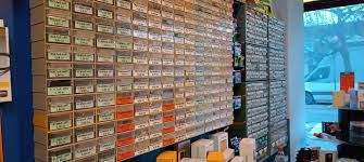 Dulap met.circuite electronice,tranzistori,condensatori,diode,rezistentecomponente electronice,T.GRA