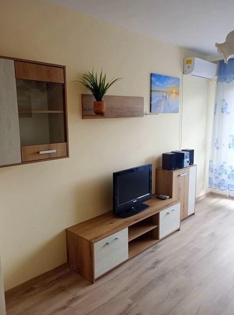 Ofer spre inchiriere Apartament cu 2 camere in zona Centru