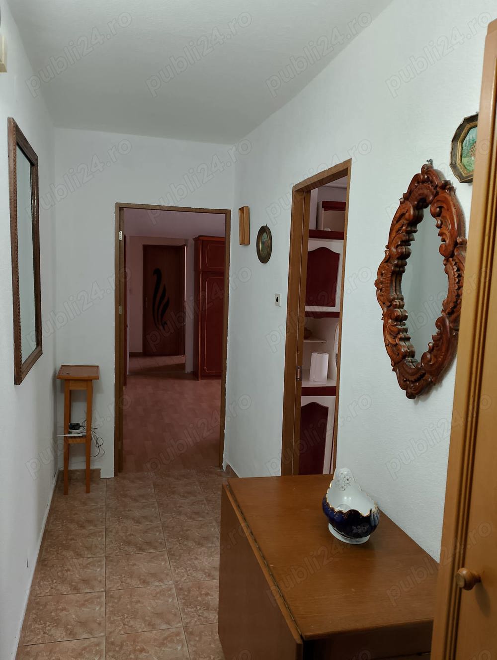 Inchiriez apartament 2 camere || zona centrala || centrala proprie