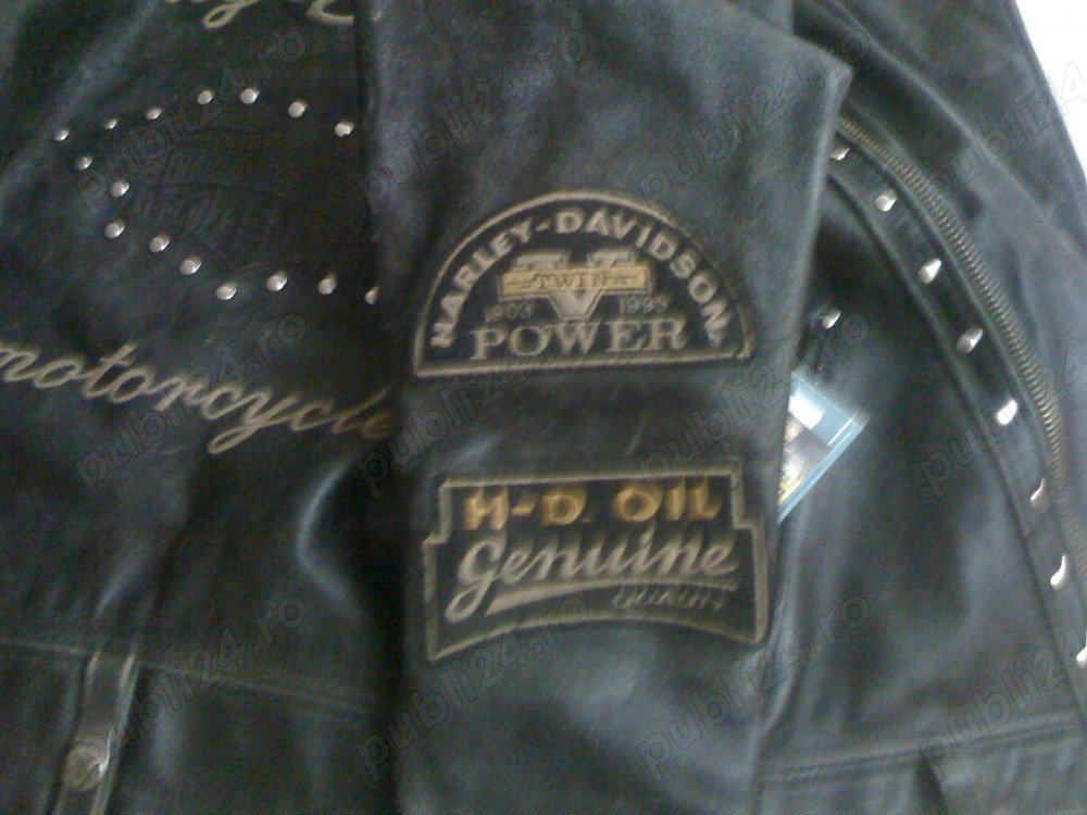 Echipament piese Harley Davidson .