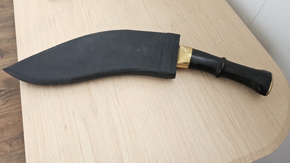 Kukri din foaie de arc,executat manual.