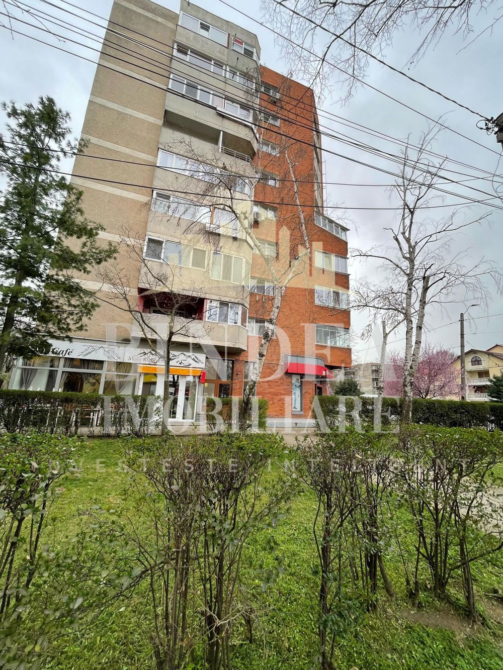 Apartament 3 camere 80mp decomandat cu centrala Aradului