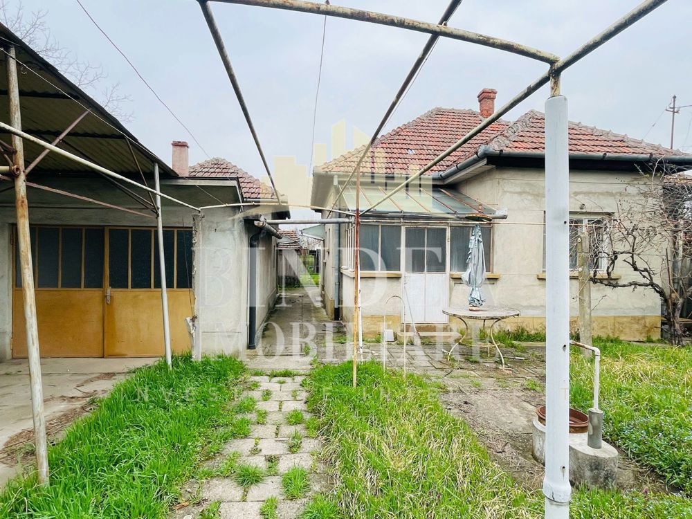 Casa cu teren 2000mp in centrul Dumbravitei- Sandor Petofi