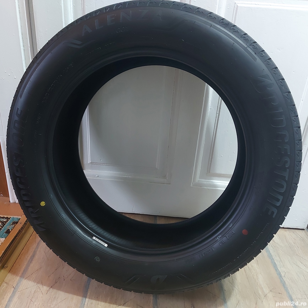 vand set 4 anvelope vara Bridgestone noi,235x55x19,V101