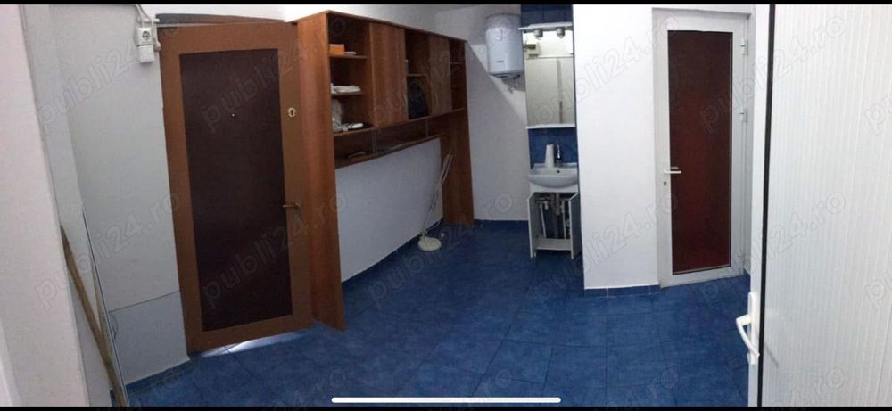 Vand spatiu comercial langa cec bank mangalia  