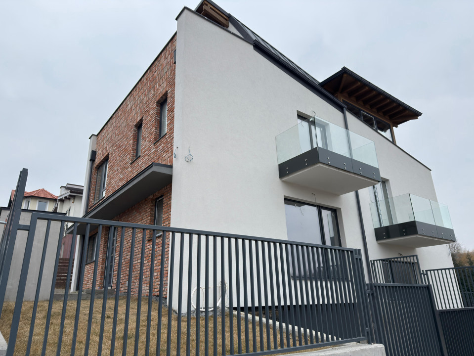 Duplex de închiriat – 4 camere, garaj subteran, zonă Calea Turzii