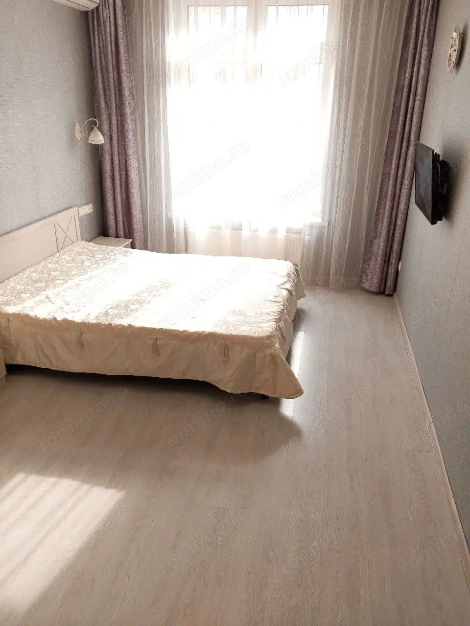 Garsoniera de vanzare in zona Tractorul