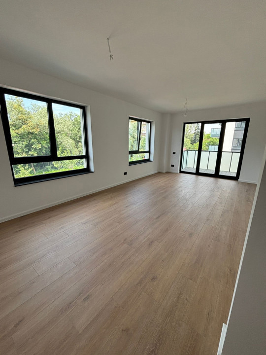 Apartament 56.50 mp + balcon 10 mp, Finisat, zona semicentrala