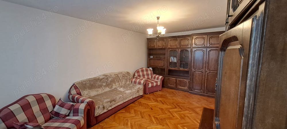 Apartament aproape de parc și de școli