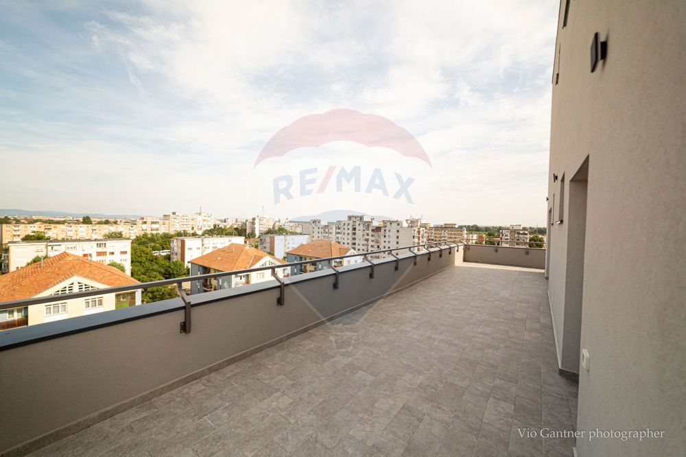 PENTHOUSE DE ÎNCHIRIAT ÎN MICALACA – LUX, CONFORT TERASA DE 56 MP