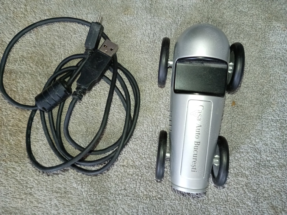 Mașinuță cu ieșiri Usb