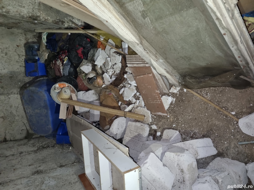 debarasari subsoluri moloz mobila 