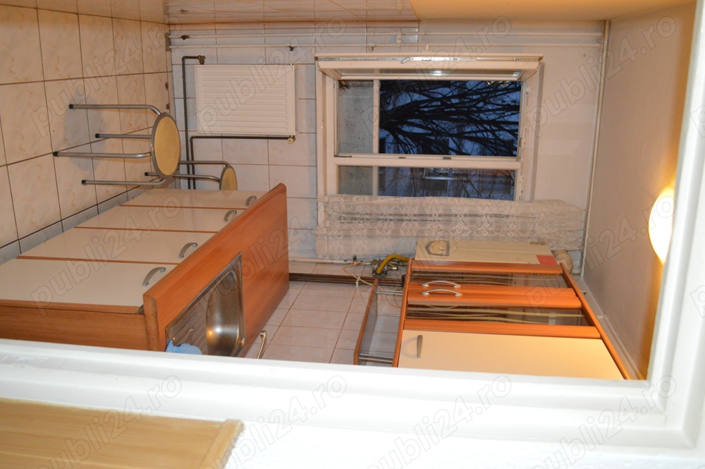 Vânzare Apartament 2 Camere etaj 2 - zona Polux, Ploiesti