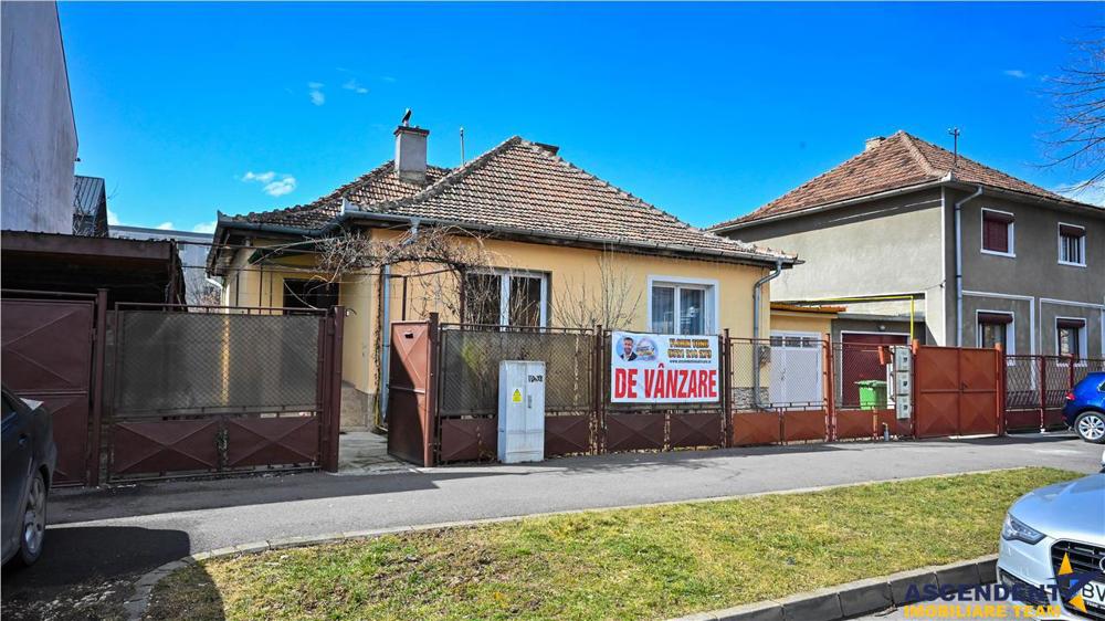 FILM! Casa cu gradina si potential extindere, zona rezidentiala Florilor, Brasov