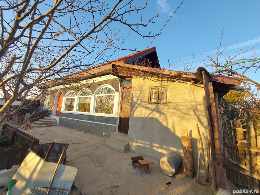 casa de vanzare in Topalu