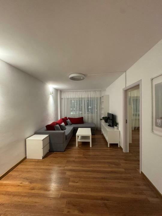 Apartament spatios 4 camere 86 mp Centrul Civic