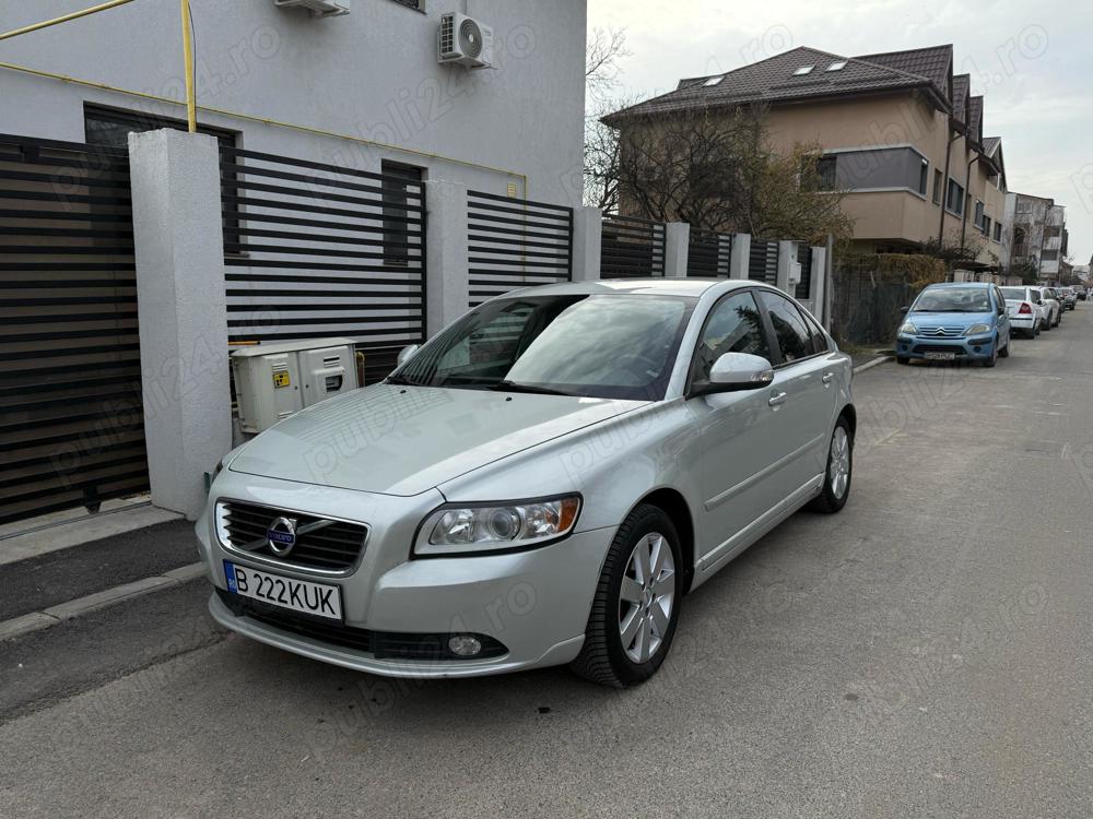 Volvo S40 1.6 115CP Piele, Navigatie, Start Stop, Anvelope noi, Climatronic