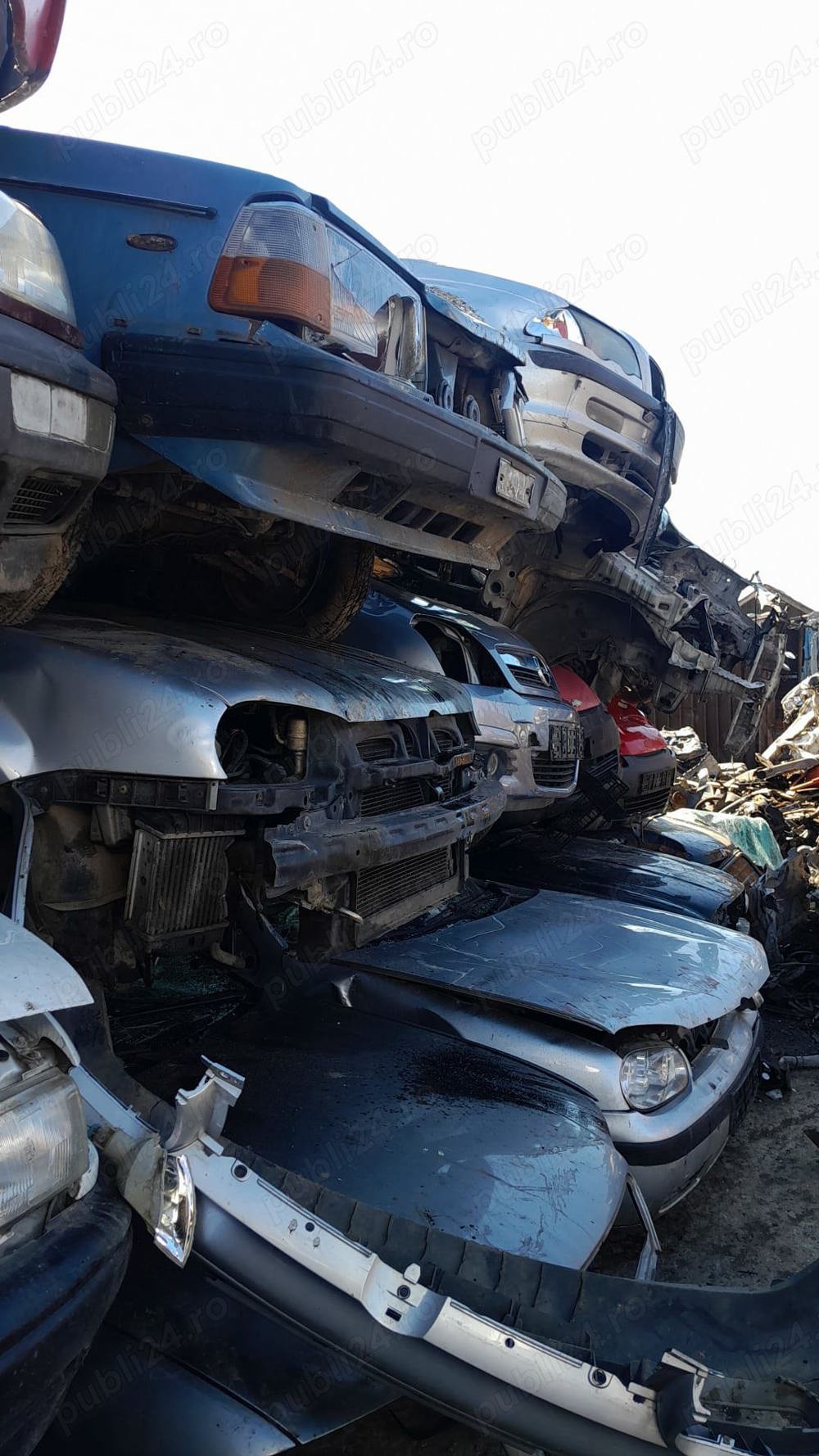 Cumpar masini pentru fier vechi