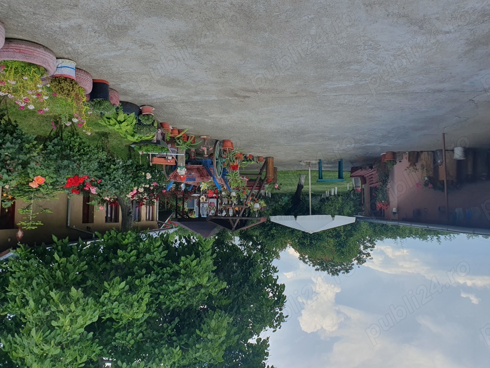 Casă de vânzare la țară 