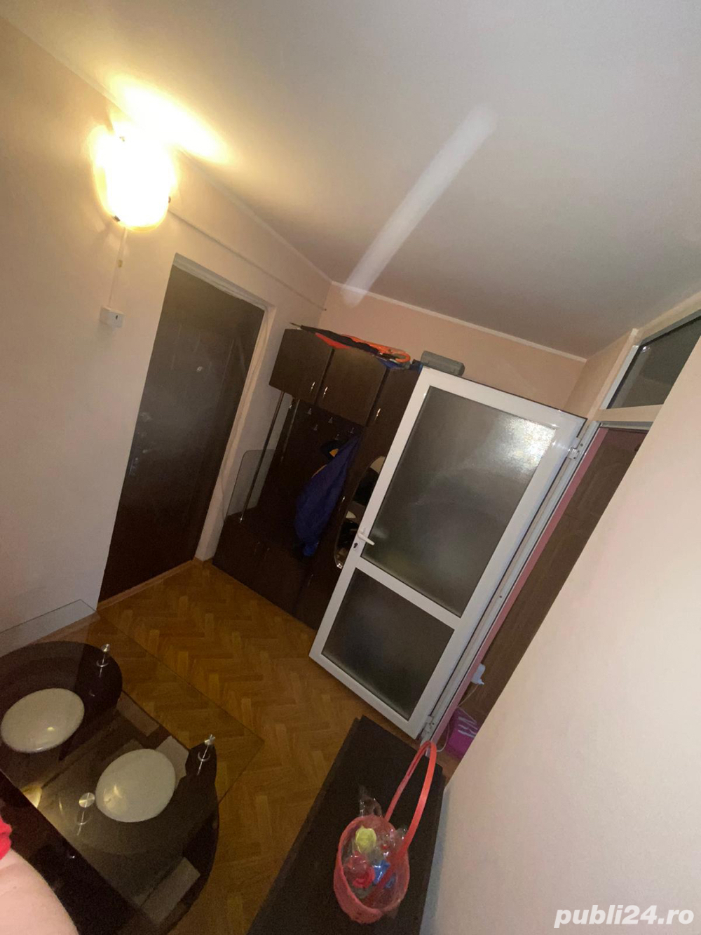 De vanzare ! Persoana fizica vand apartament 2 camere , zona micro 39 b 