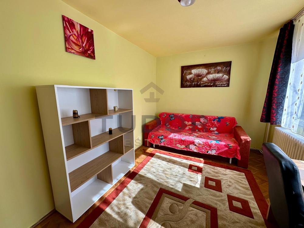 Apartament 2 camere, centrala proprie, Medicina