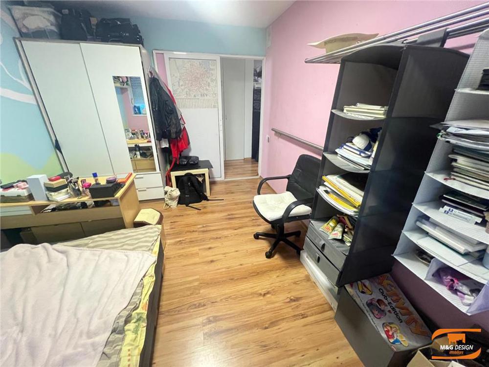 3 cam dec Circumvalatiunii-Cetatii  centrala aproprie