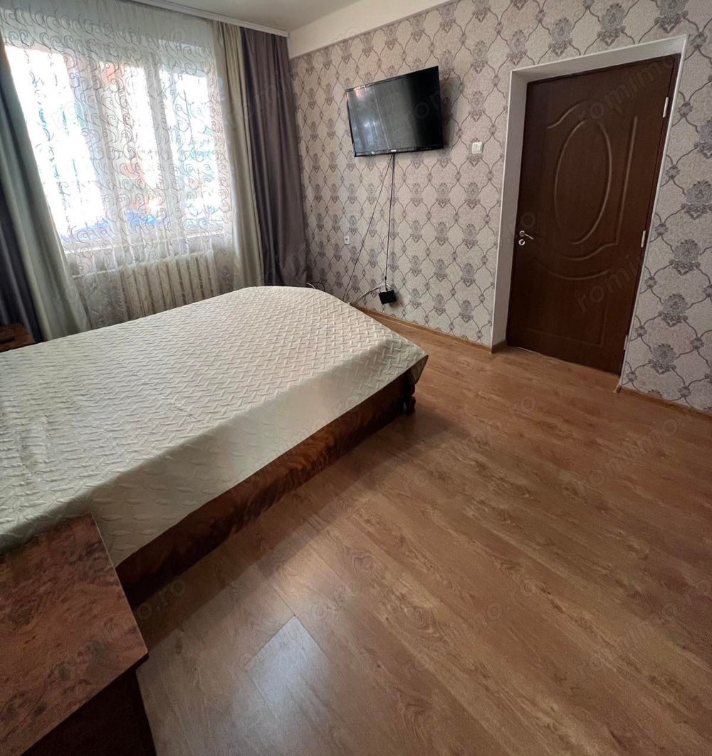 De inchiriat garsoniera in zona Soarelui 