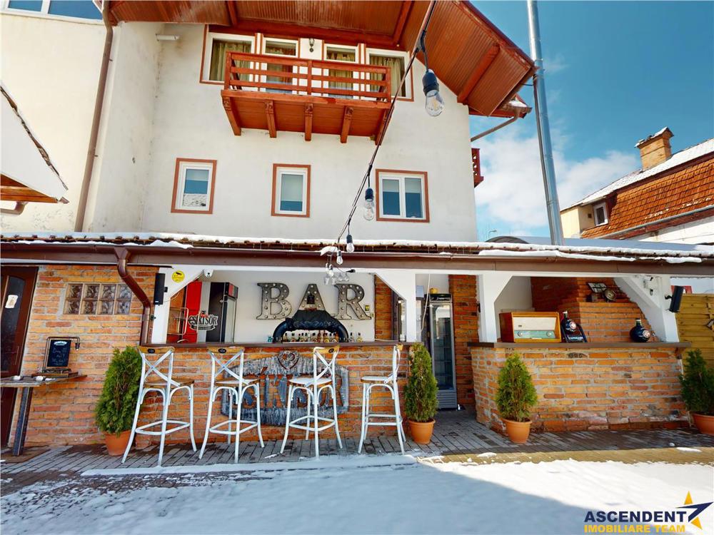 LIVE! Restaurant+terasa, Centrul Istoric - Piata Unirii, Brasov
