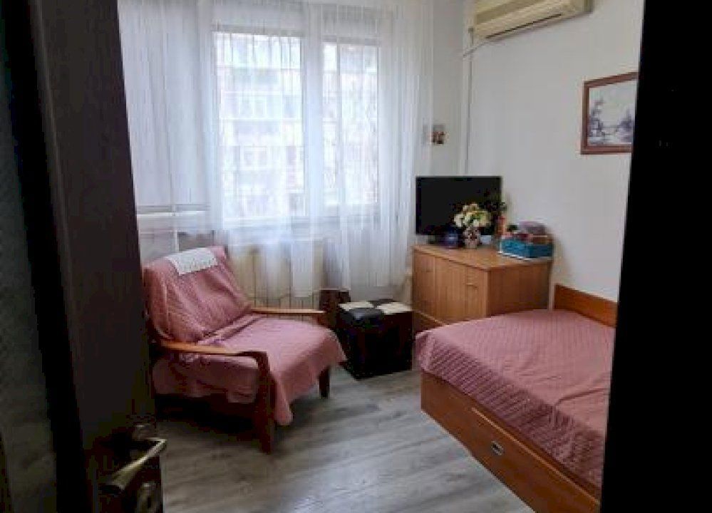Vanzare Apartament 4 camere, Izvorul Muresului, Brancoveanu.