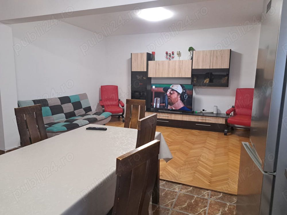 Inchiriez apartament 4 camere -Sibiu