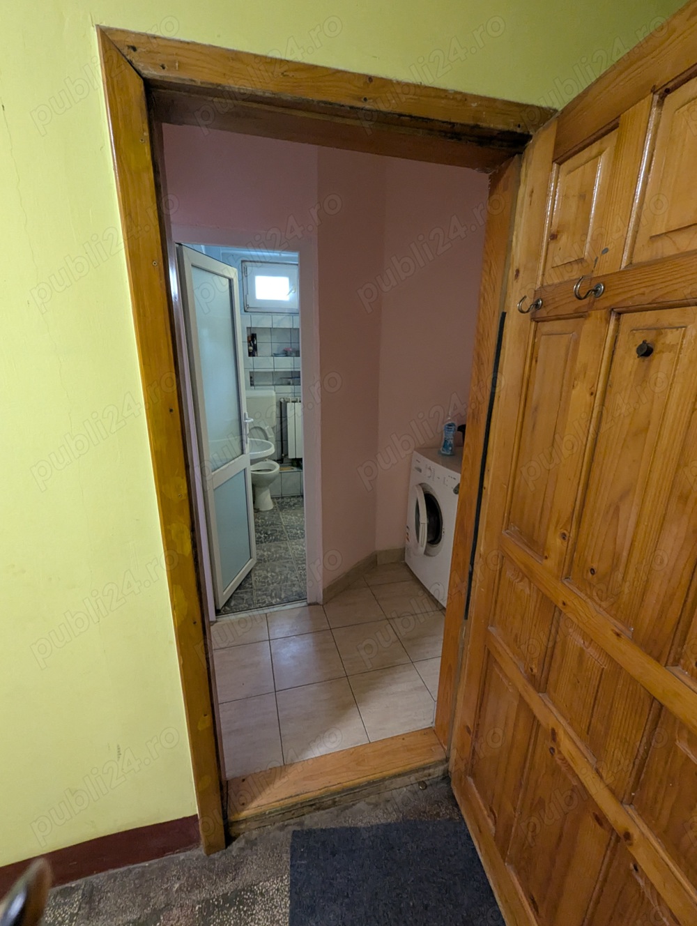 vand apartament cu o camera , zona lipovei 