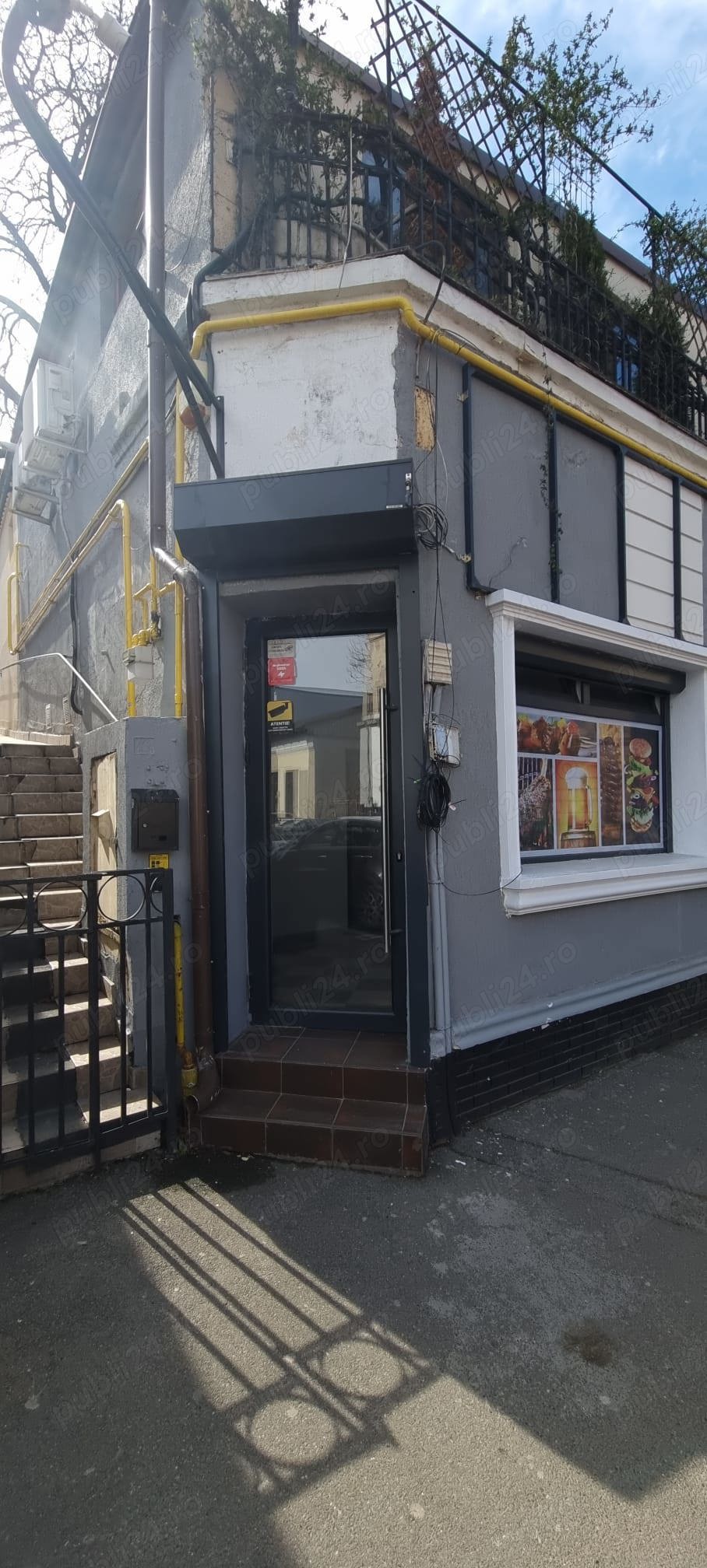 Spatiu comercial mic, 16 mp, in centru, la  strada circulata, langa Parcul Carol