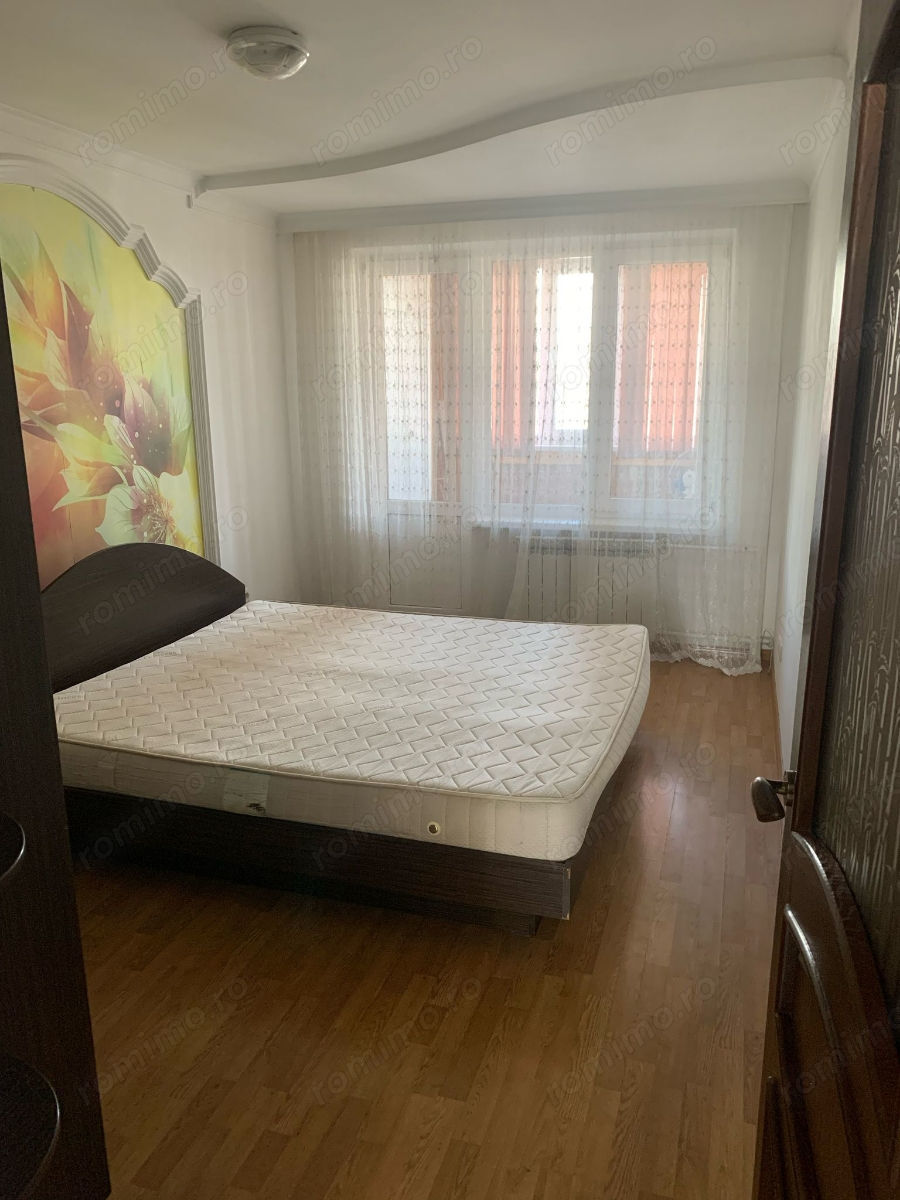 Apartament cu 3 camere de inchiriat in zona Bartolomeu
