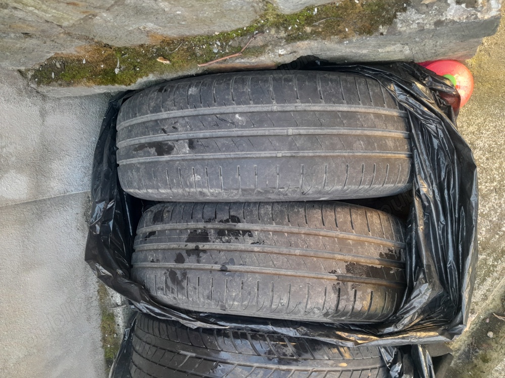 Cauciucuri la mina a doua cu genti