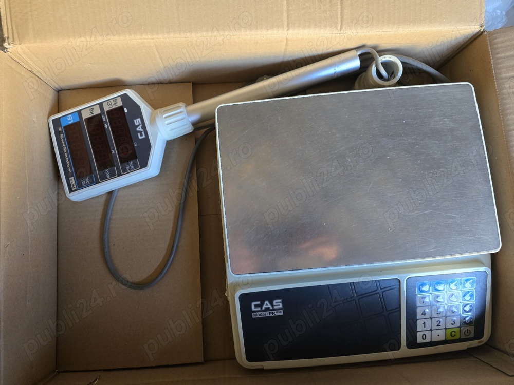 Vând cantar electronic Casio 15 30 kg