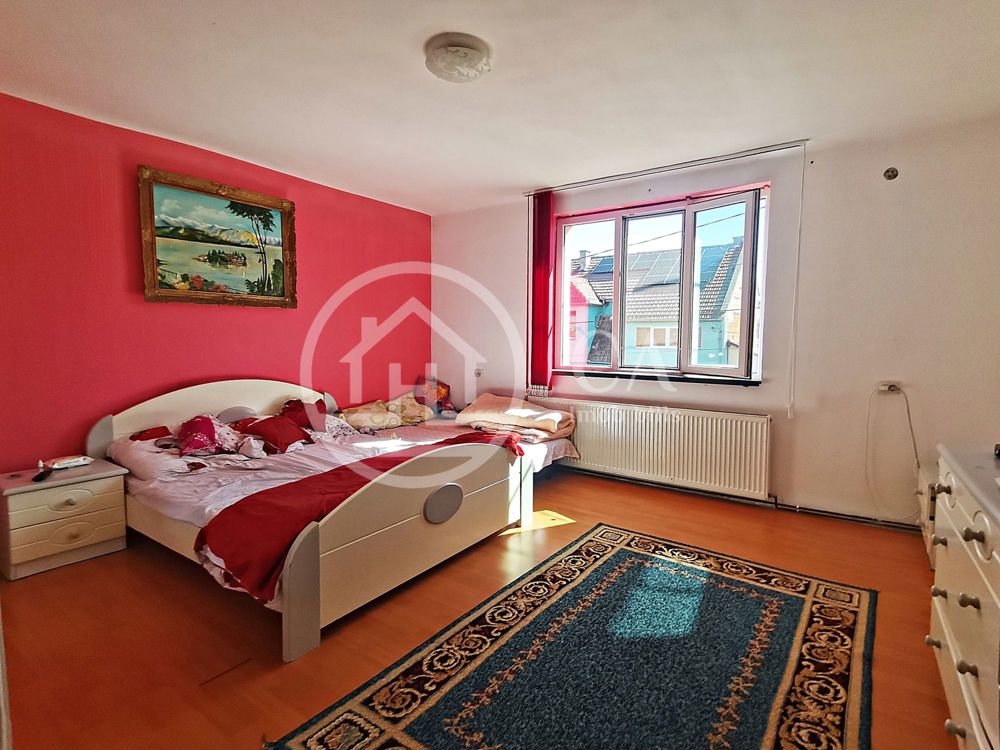 Casa de vanzare cu 4 camere, in zona Iosia, Oradea