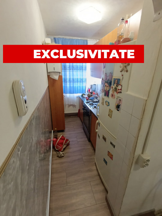 Apartament de 2 camere, decomandat, 41 mp., zona Lama.