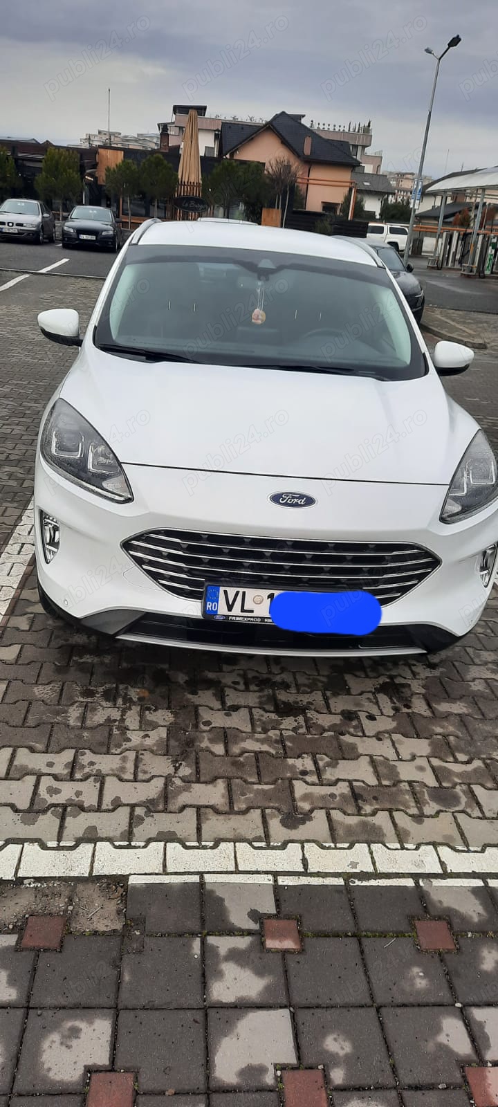 Ford Kuga Titanium 5 usi