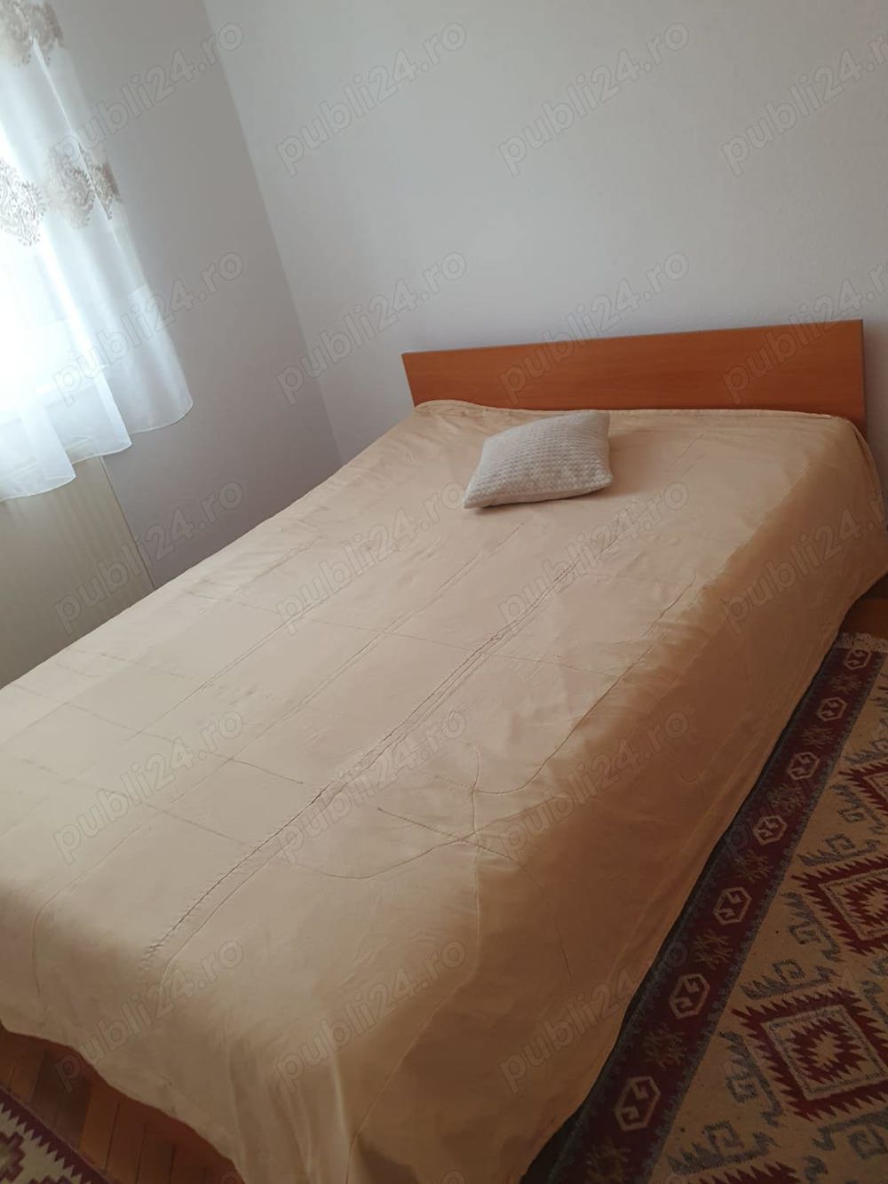 Închiriez apartament cu 2 camere 