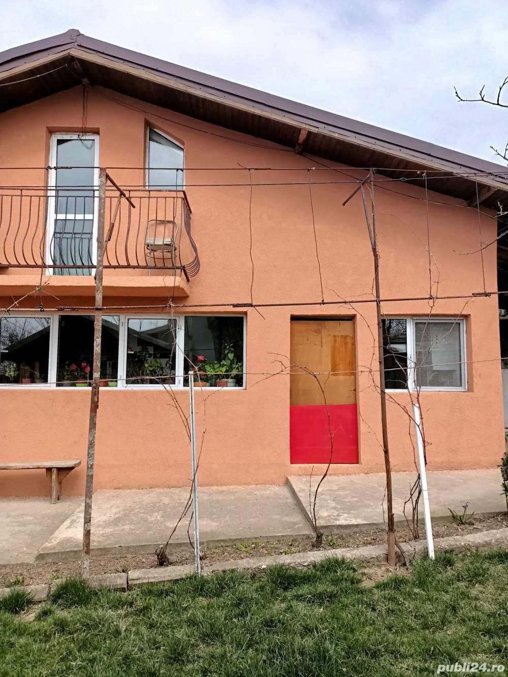 Vând casa în Padureni