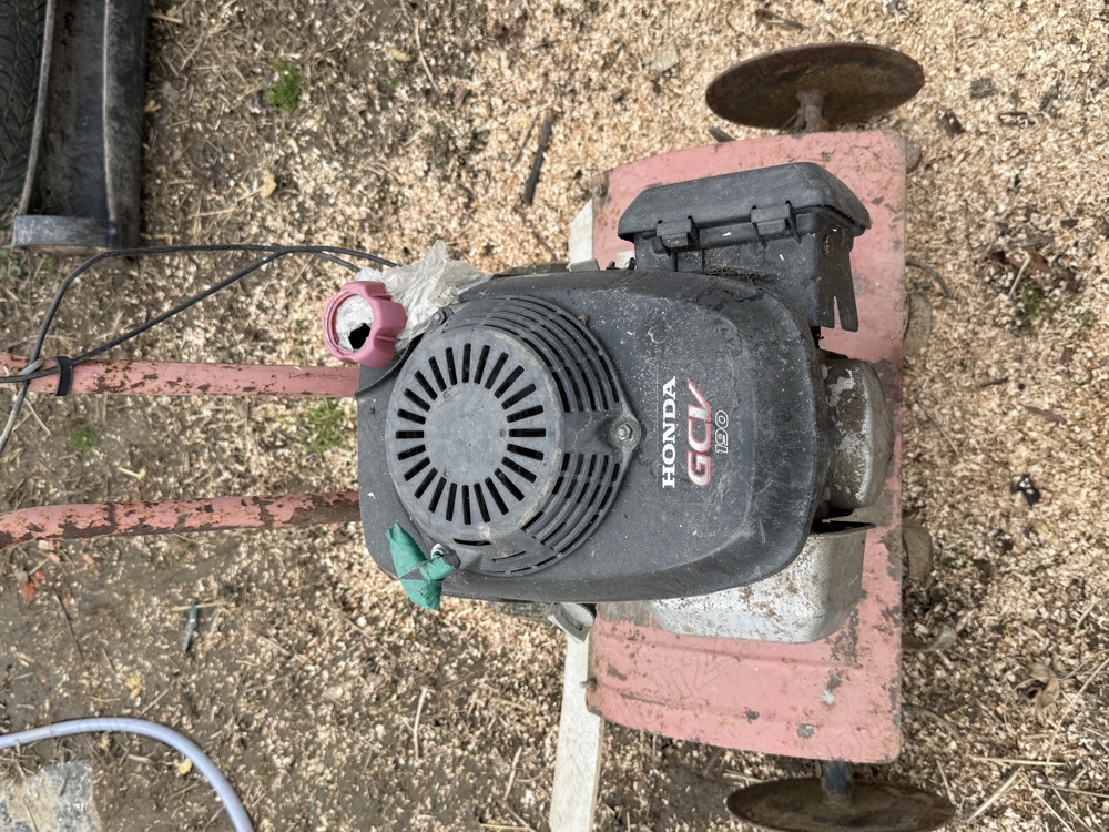 Vând motocultor Honda 